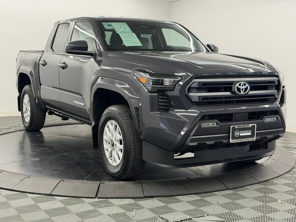 Used 2026 Toyota Tacoma SR5 AWD/4WD image 8
