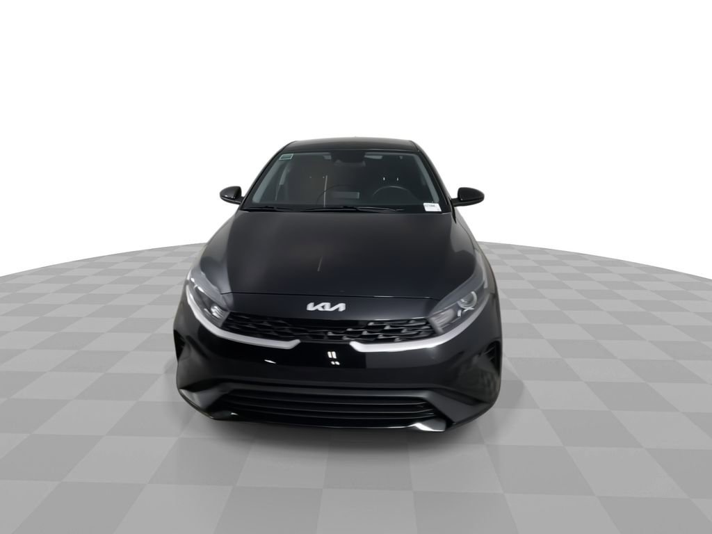 Used 2022 Kia Forte Sedan image 3