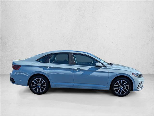 New 2026 Volkswagen Jetta SE FWD image 4