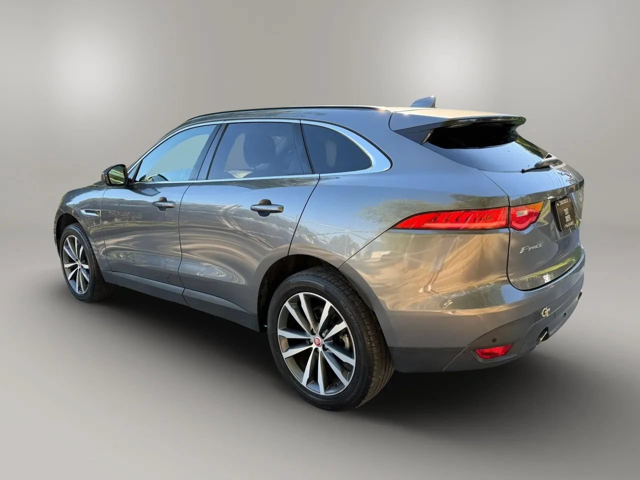 Used 2018 Jaguar F-PACE Prestige AWD/4WD image 9