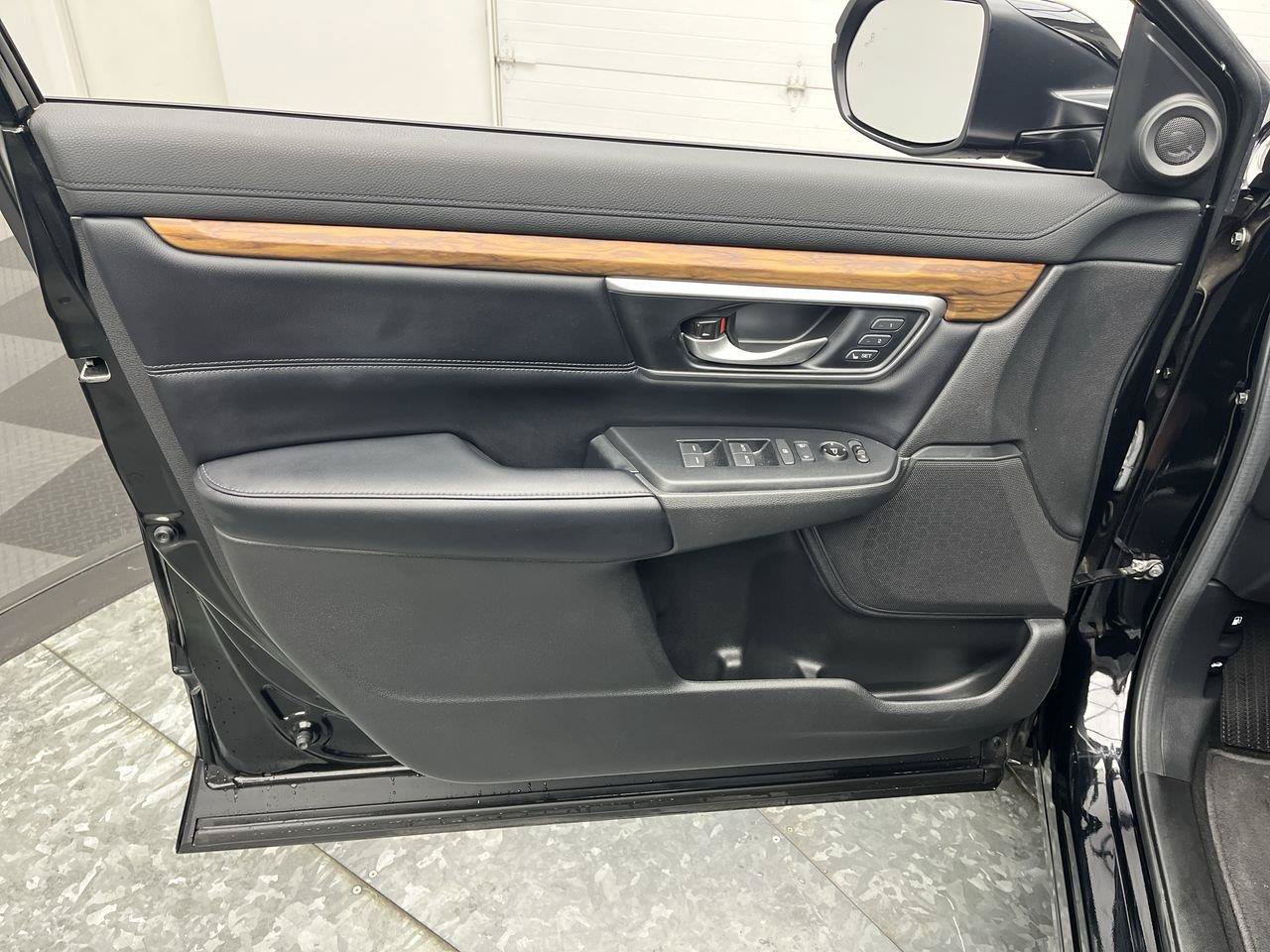 Used 2018 Honda CR-V EX-L image 8