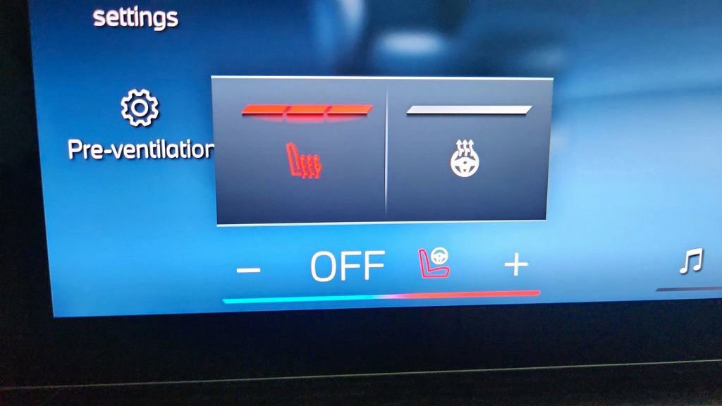 Used 2025 BMW 230i xDrive Coupe w/ M Sport Package image 26