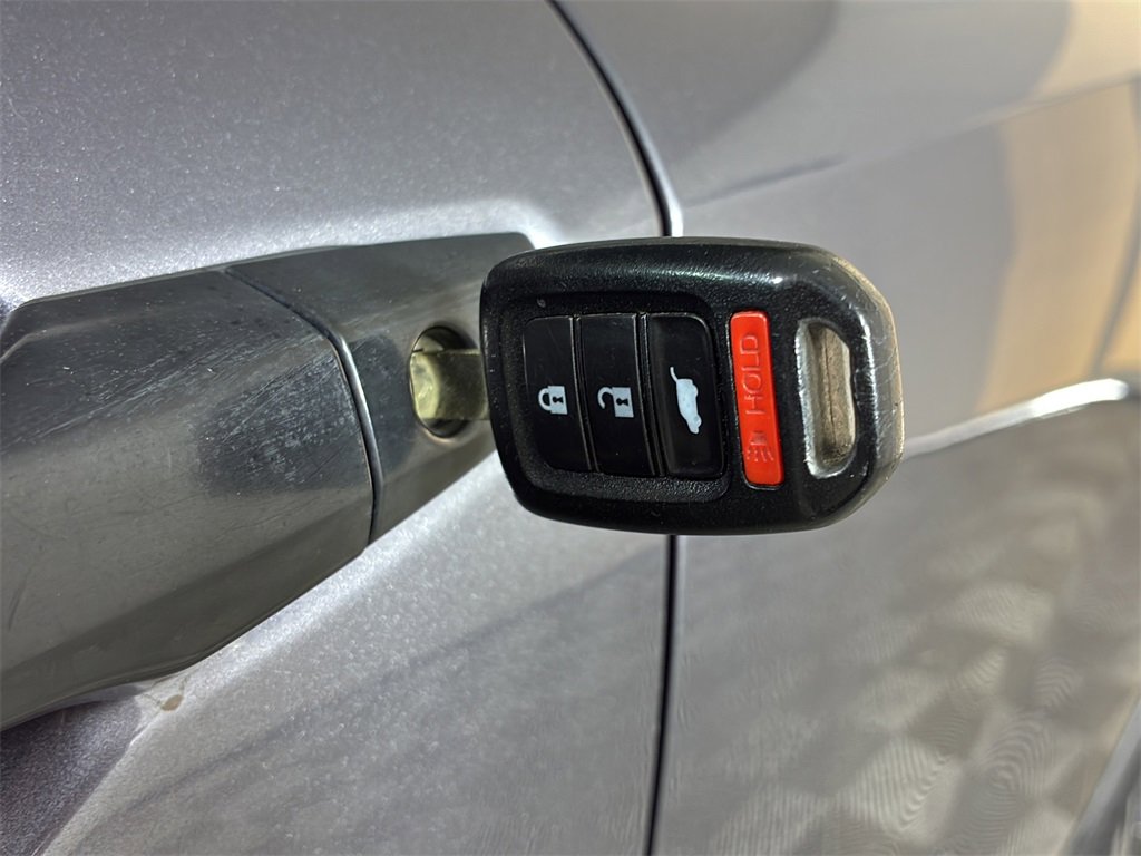 Used 2017 Honda CR-V LX image 16