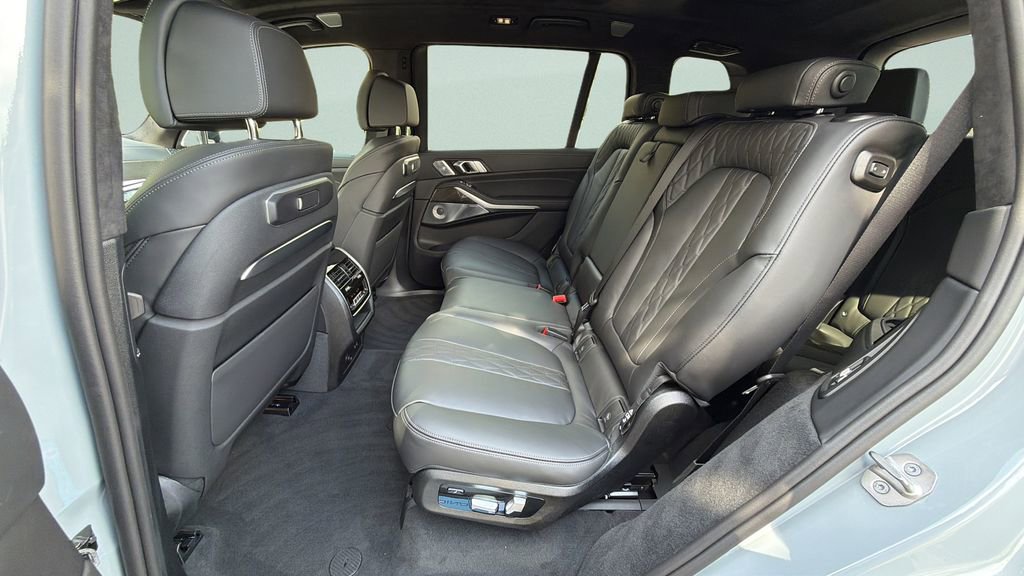 New 2026 BMW ALPINA XB7 image 17