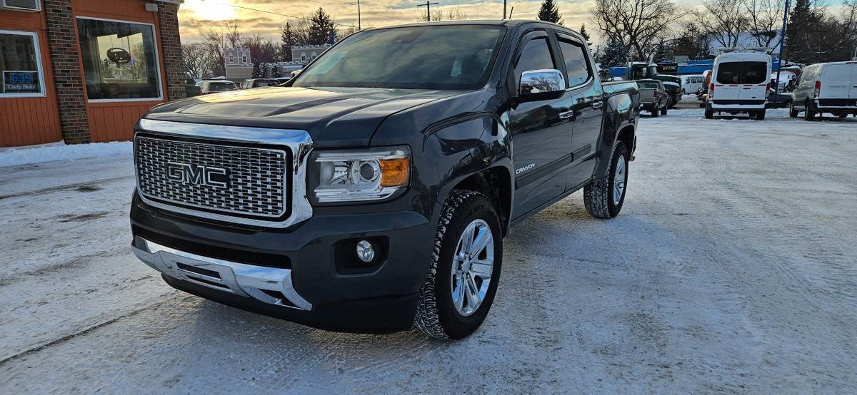 Used 2016 GMC Canyon SLT w/ Driver Alert Package image 2