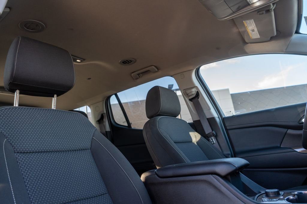 Used 2023 GMC Acadia SLE w/ Driver Convenience Package image 14