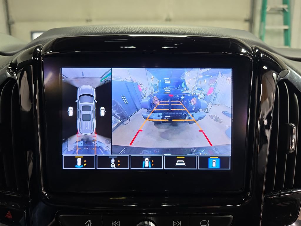 Used 2023 Chevrolet Traverse RS w/ LPO, Floor Liner Package image 25