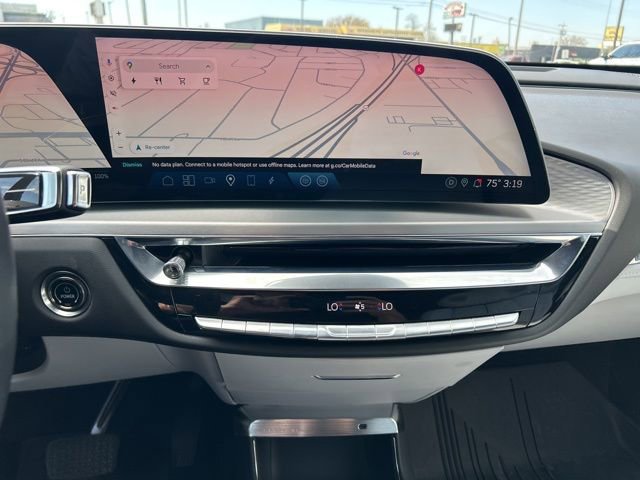 Used 2024 Cadillac Lyriq Luxury w/ LPO, Floor Liner Package image 17