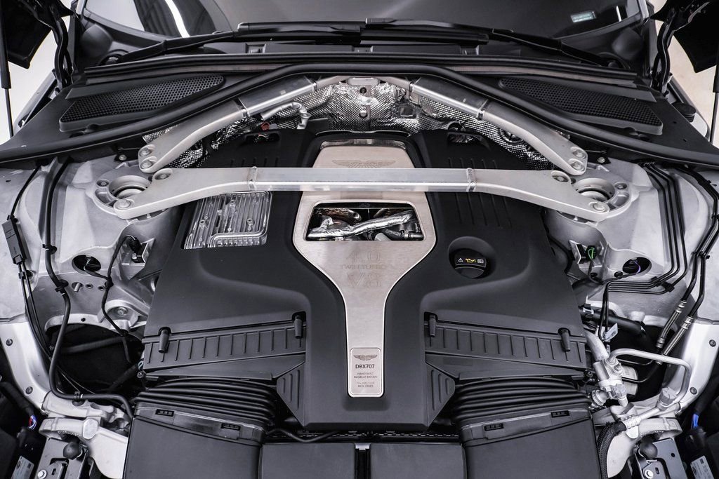 New 2026 Aston Martin DBX 707 image 33