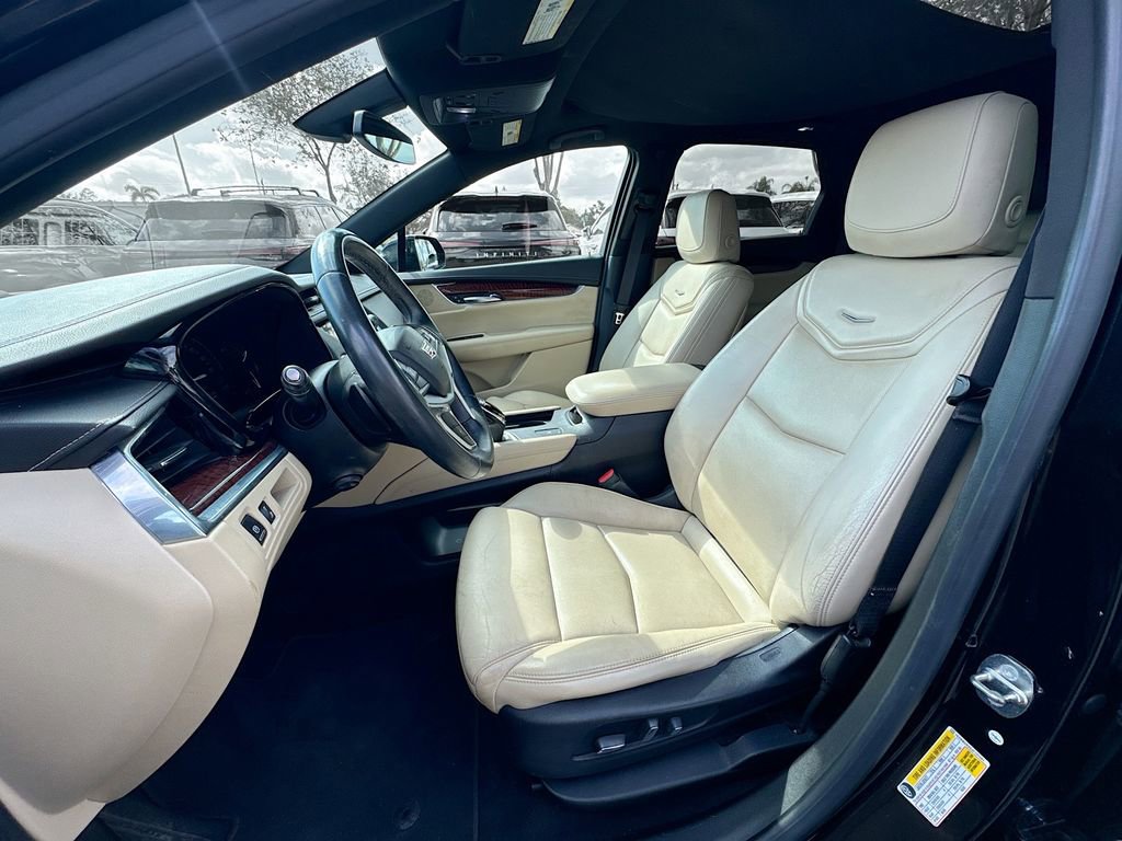 Used 2018 Cadillac XT5 Luxury image 23