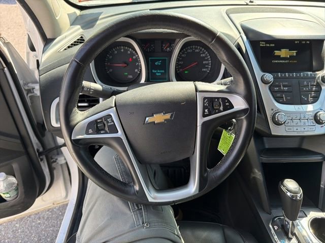 Used 2017 Chevrolet Equinox LT image 19