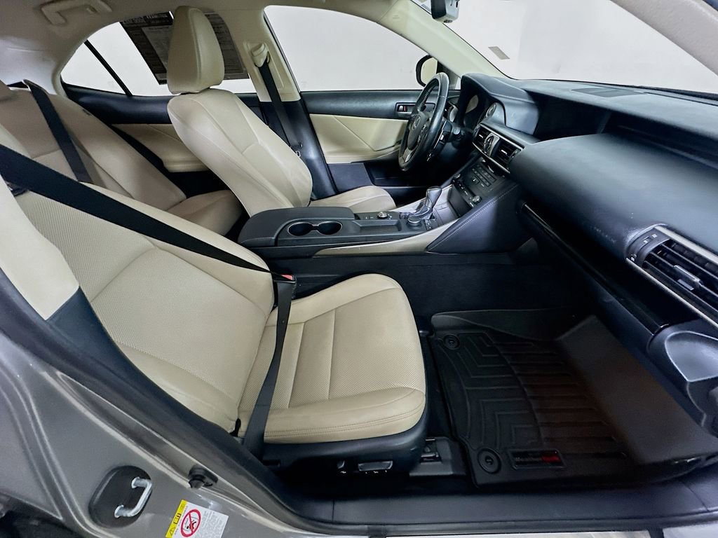 Used 2017 Lexus IS 200t w/ Premium Package image 12