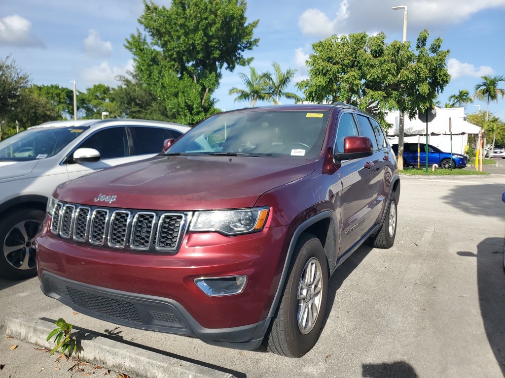 Used 2020 Jeep Grand Cherokee Laredo RWD image 3