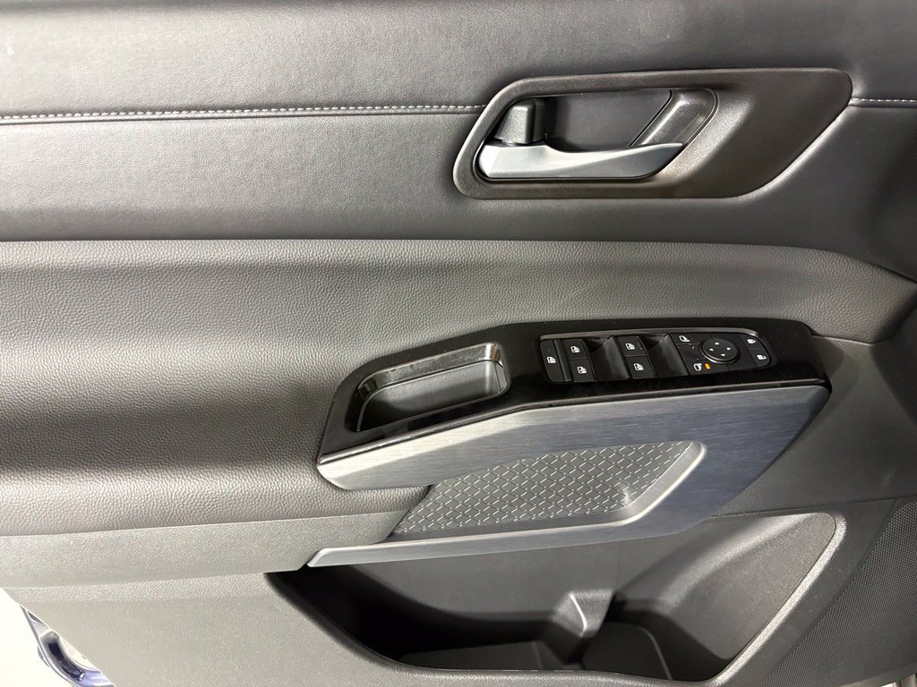New 2026 Nissan Pathfinder SL FWD image 20