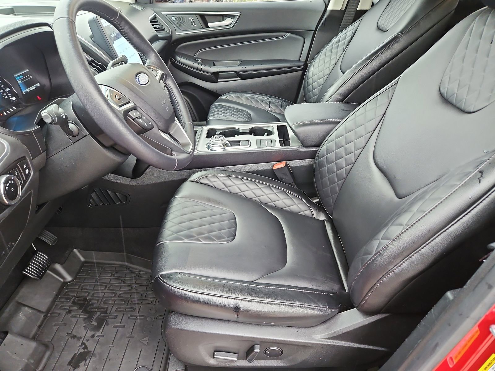 Used 2023 Ford Edge Titanium image 13