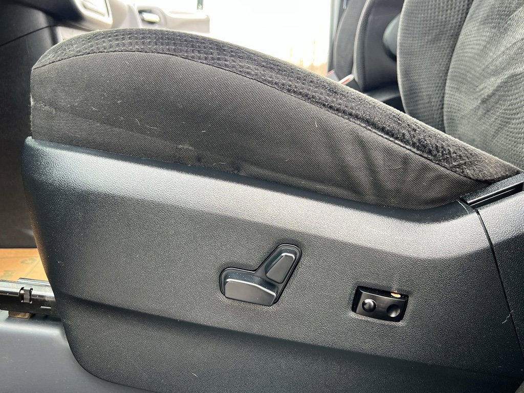 Used 2020 Dodge Grand Caravan SE image 15