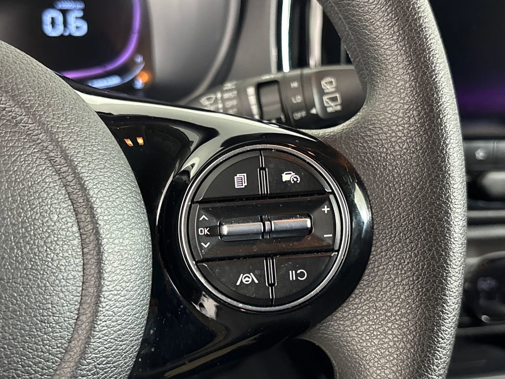 Certified 2024 Kia Soul S image 16