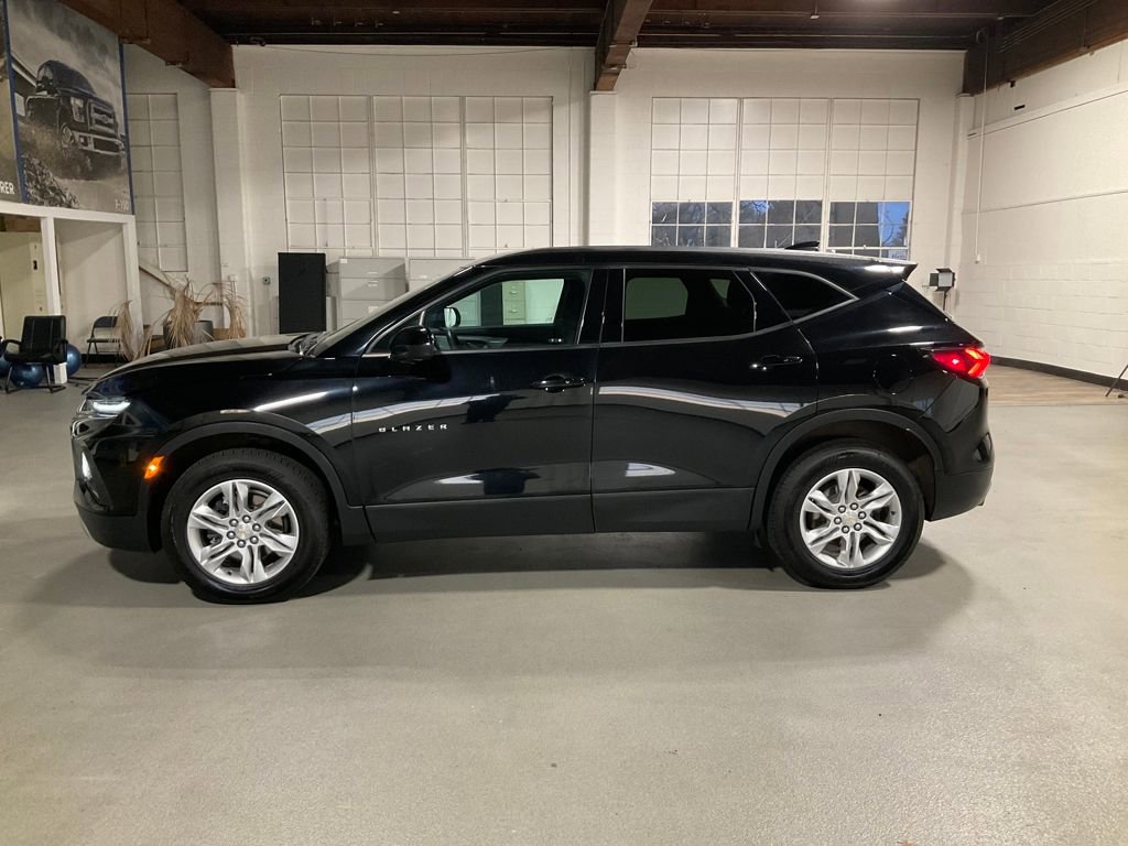 Used 2021 Chevrolet Blazer LT AWD/4WD image 2