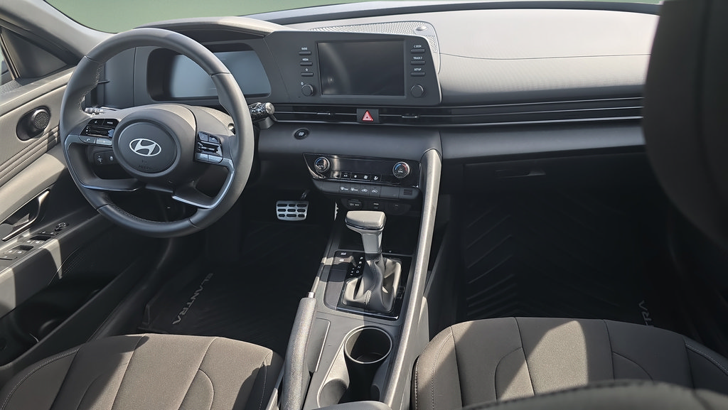 Certified 2026 Hyundai Elantra Sport FWD image 18