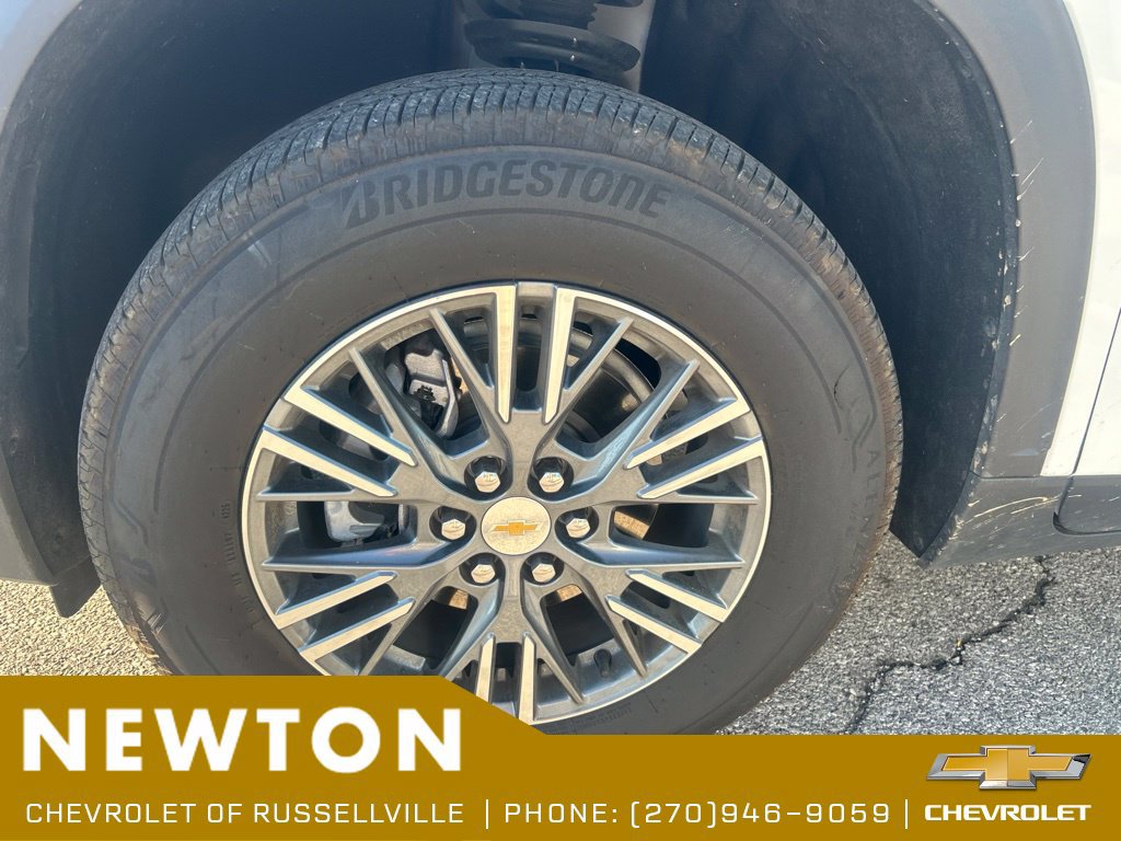 Used 2026 Chevrolet Traverse LT w/ Driver Confidence Package FWD image 19