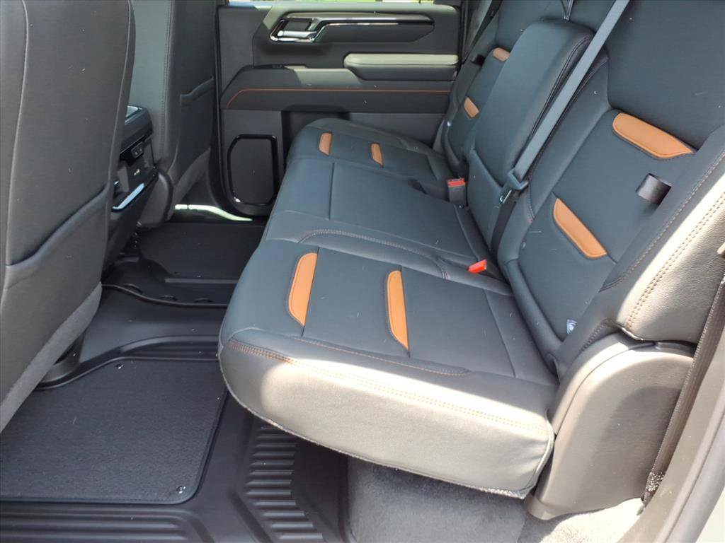 New 2026 GMC Sierra 2500 AT4 w/ AT4 Preferred Package AWD/4WD image 5