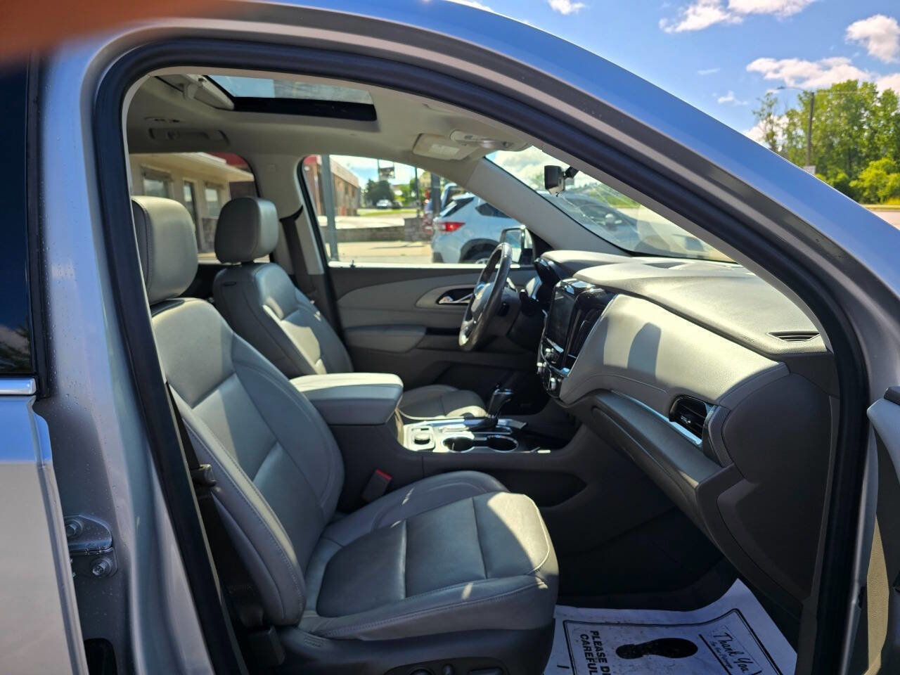 Used 2018 Chevrolet Traverse Premier image 37