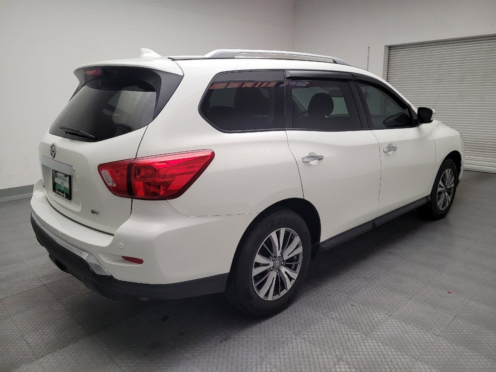 Used 2020 Nissan Pathfinder SV FWD image 9