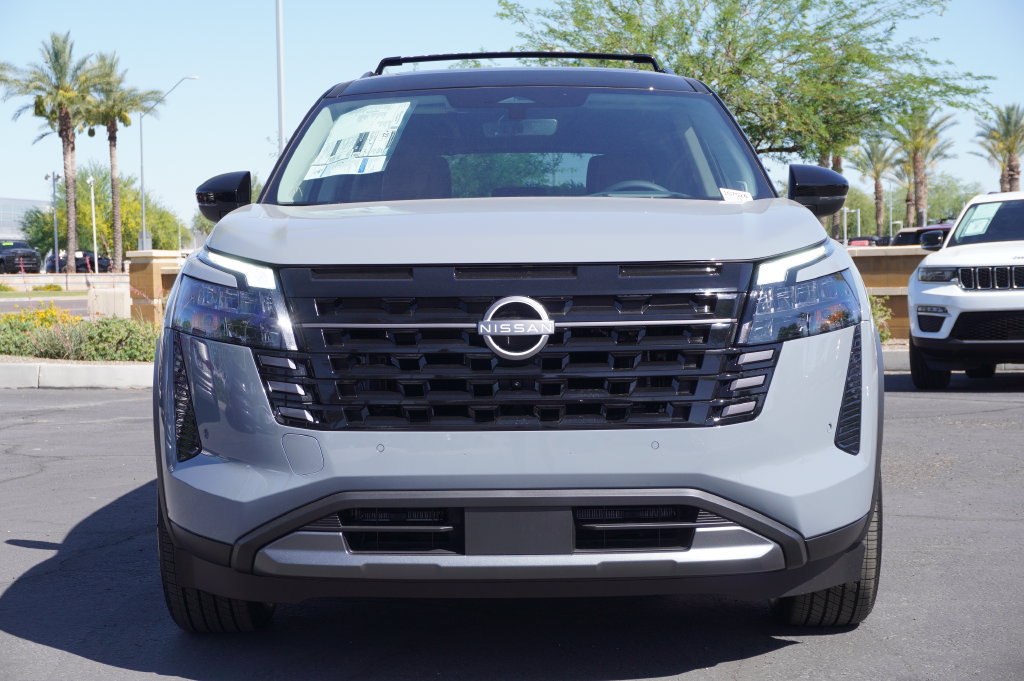 New 2026 Nissan Pathfinder Platinum w/ Cargo Package AWD/4WD image 5