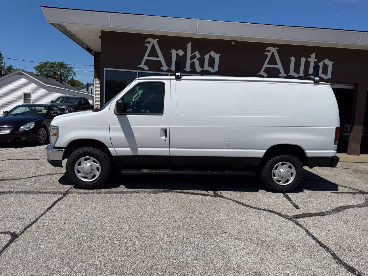 Used 2013 Ford E-250 and Econoline 250 w/ PWR Group RWD image 5