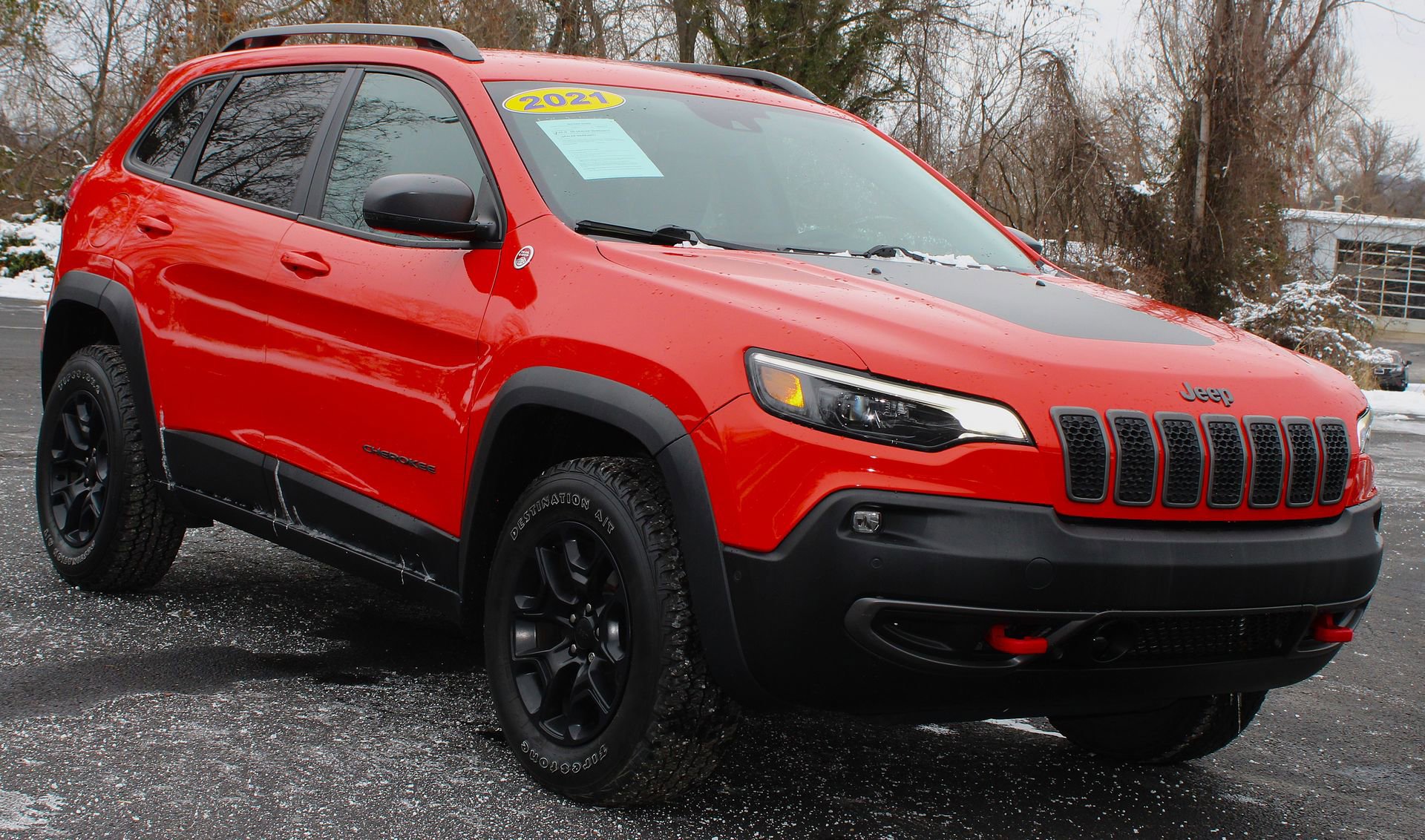 Used 2021 Jeep Cherokee Trailhawk w/ Technology Group image 3