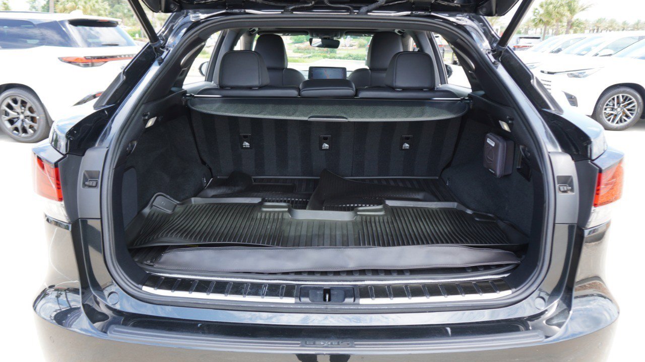 Used 2022 Lexus RX 350 F Sport w/ Accessory Package AWD/4WD image 38