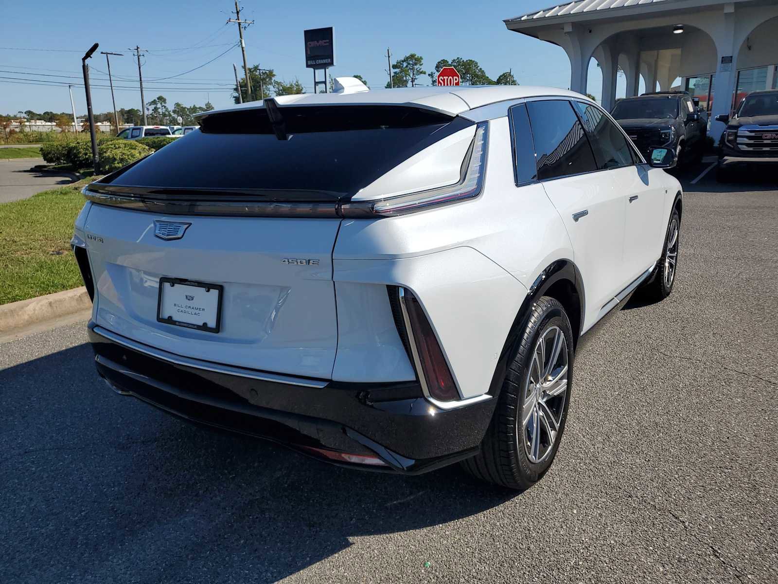 New 2026 Cadillac Lyriq Luxury image 6