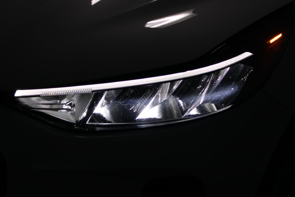 Used 2025 Ford Escape ST-Line FWD image 39