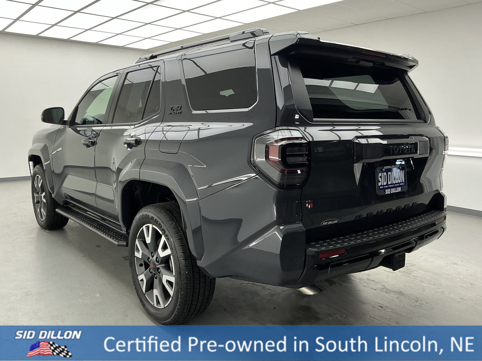 Used 2025 Toyota 4Runner Limited image 6