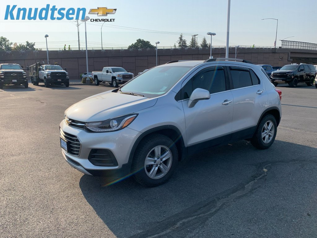 Used 2019 Chevrolet Trax LT w/ LT Convenience Package AWD/4WD image 3