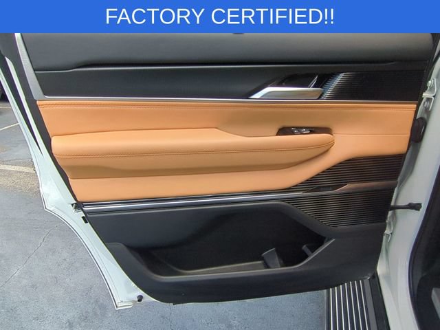 Certified 2025 Jeep Grand Wagoneer Series III w/ Rear Seat Video Group 1 AWD/4WD image 29