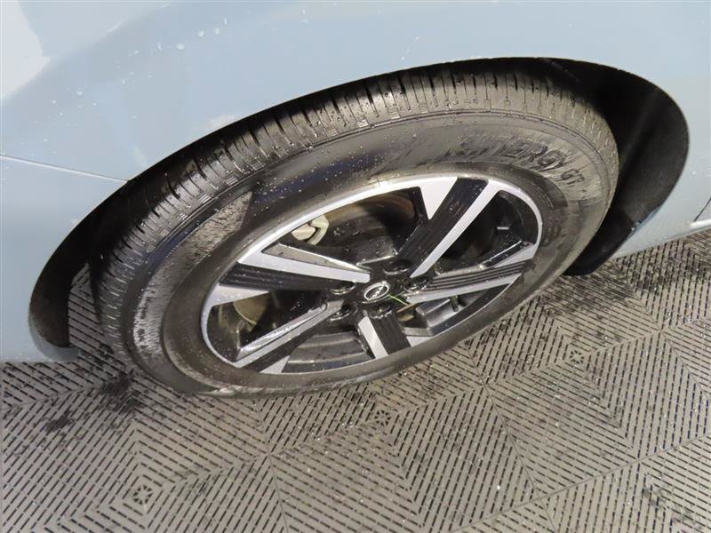 Used 2024 Nissan Sentra SV FWD image 8