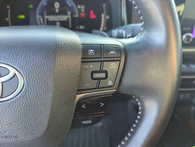 Certified 2025 Toyota Camry SE FWD image 15