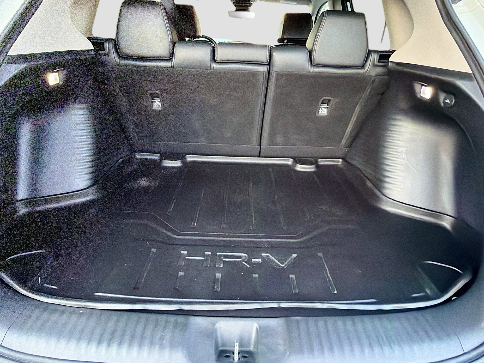 Used 2023 Honda HR-V EX-L image 12