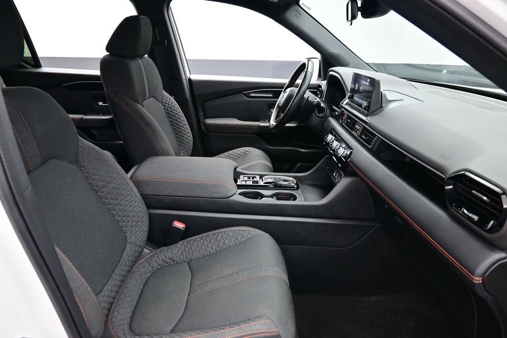 Certified 2023 Honda Pilot Sport image 35