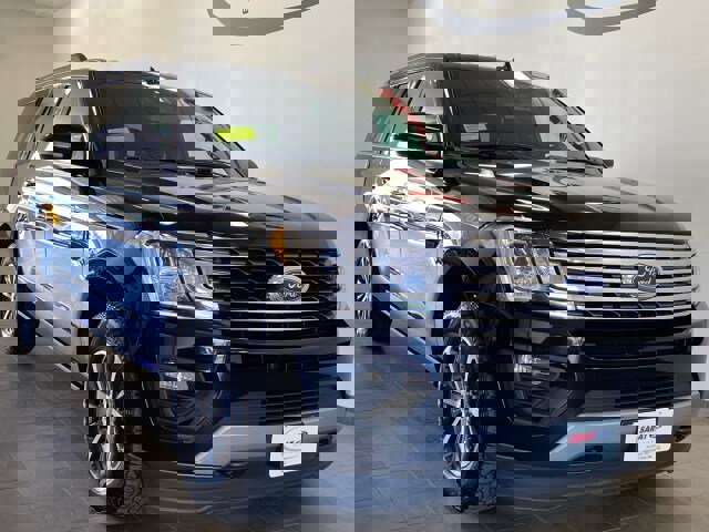 Used 2021 Ford Expedition Max XLT image 2