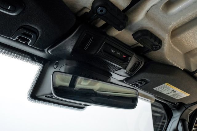 Used 2025 Jeep Gladiator Rubicon w/ Safety Group AWD/4WD image 85