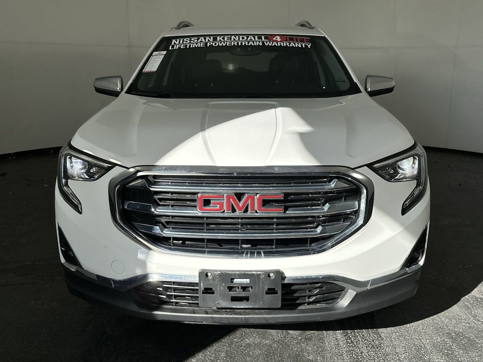 Used 2018 GMC Terrain SLT w/ Preferred Package FWD image 3