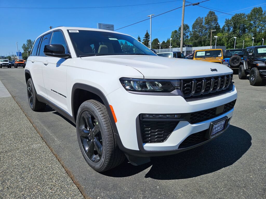 New 2026 Jeep Grand Cherokee Limited w/ Limited Altitude Package AWD/4WD image 7