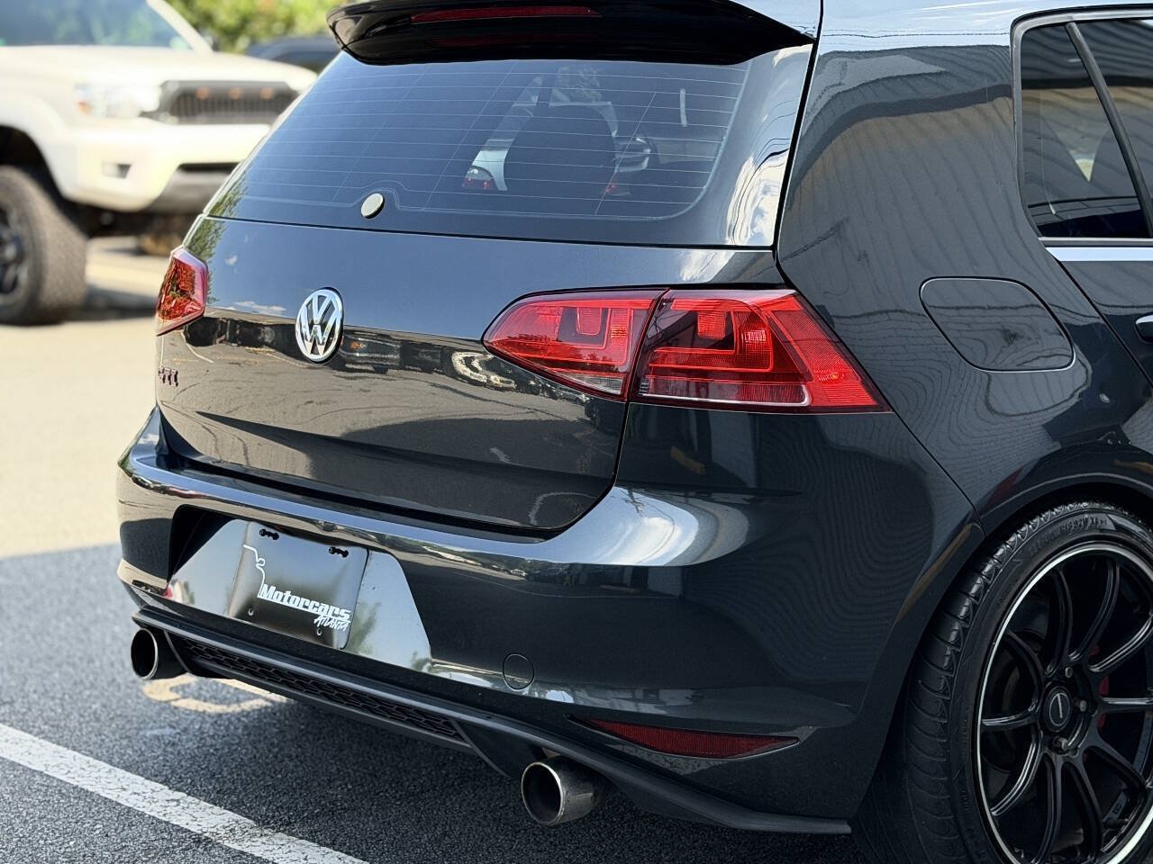Used 2017 Volkswagen GTI Sport FWD image 9