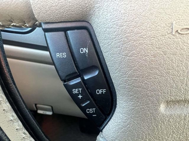 Used 2004 Ford Expedition Eddie Bauer image 23