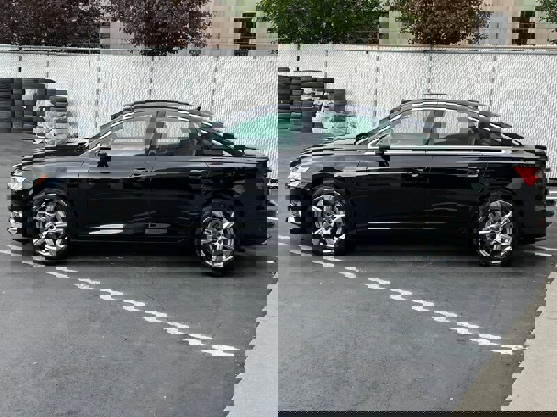 Used 2024 Audi A6 Premium Plus image 4