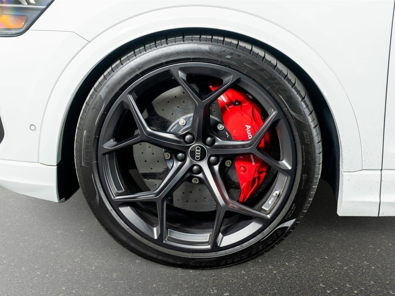 Used 2025 Audi RS Q8 performance image 19