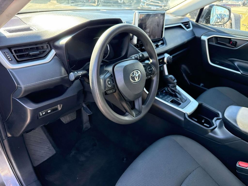 Used 2024 Toyota RAV4 LE image 23