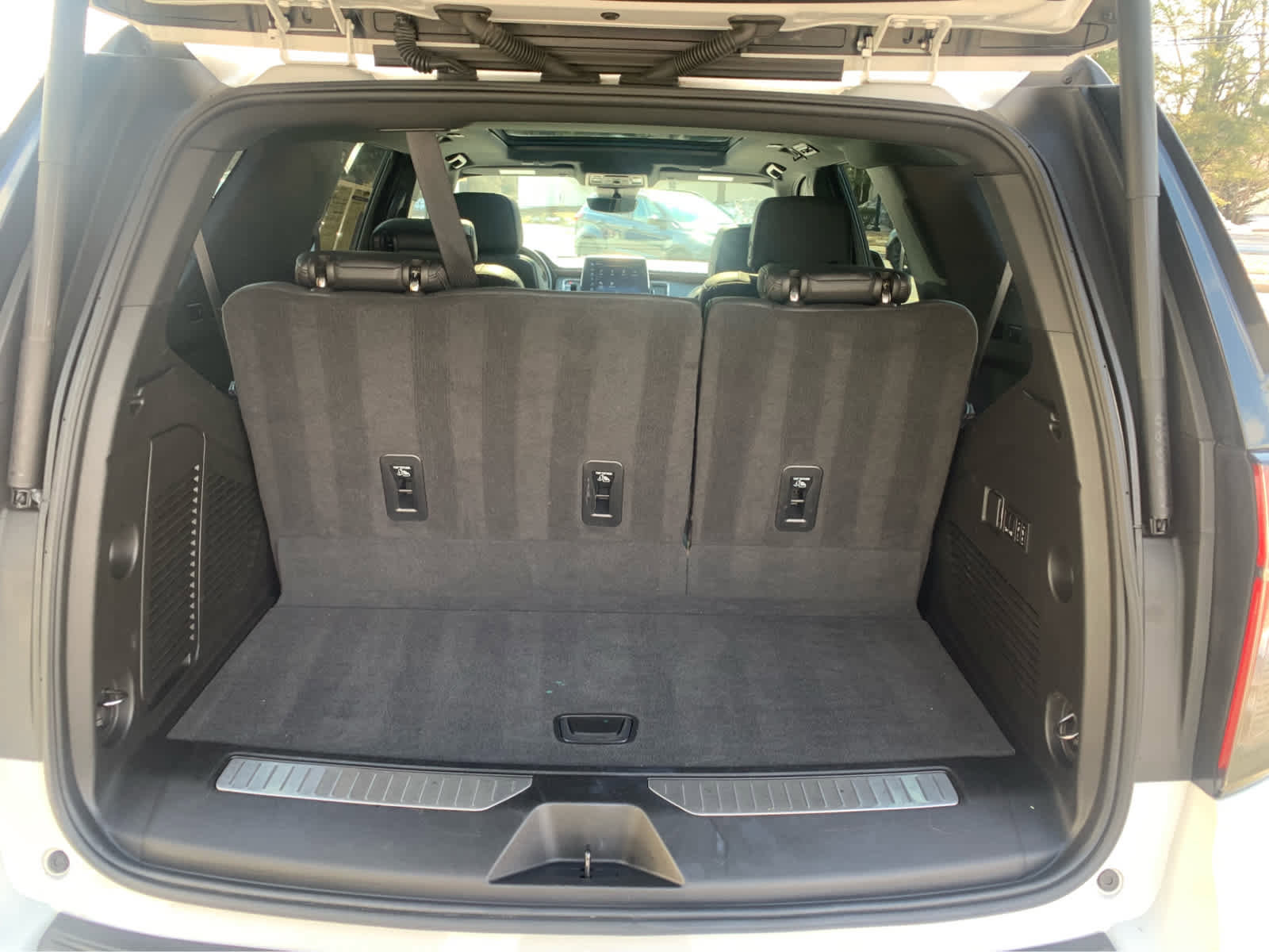 Used 2023 Chevrolet Tahoe High Country w/ Premium Package 2 image 6